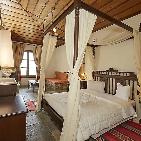 Atrapos Aparthotel 3*