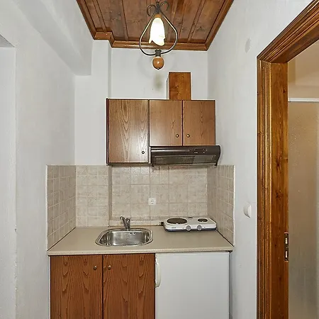 Atrapos Aparthotel