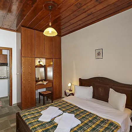 Apart Otel Atrapos 3*